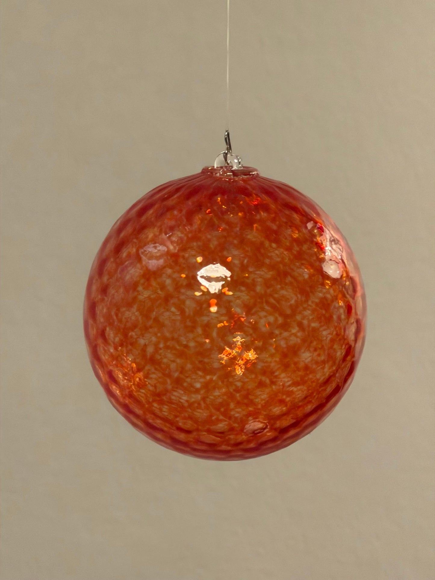 Boule de Noël — verre soufflé, orange grènetis