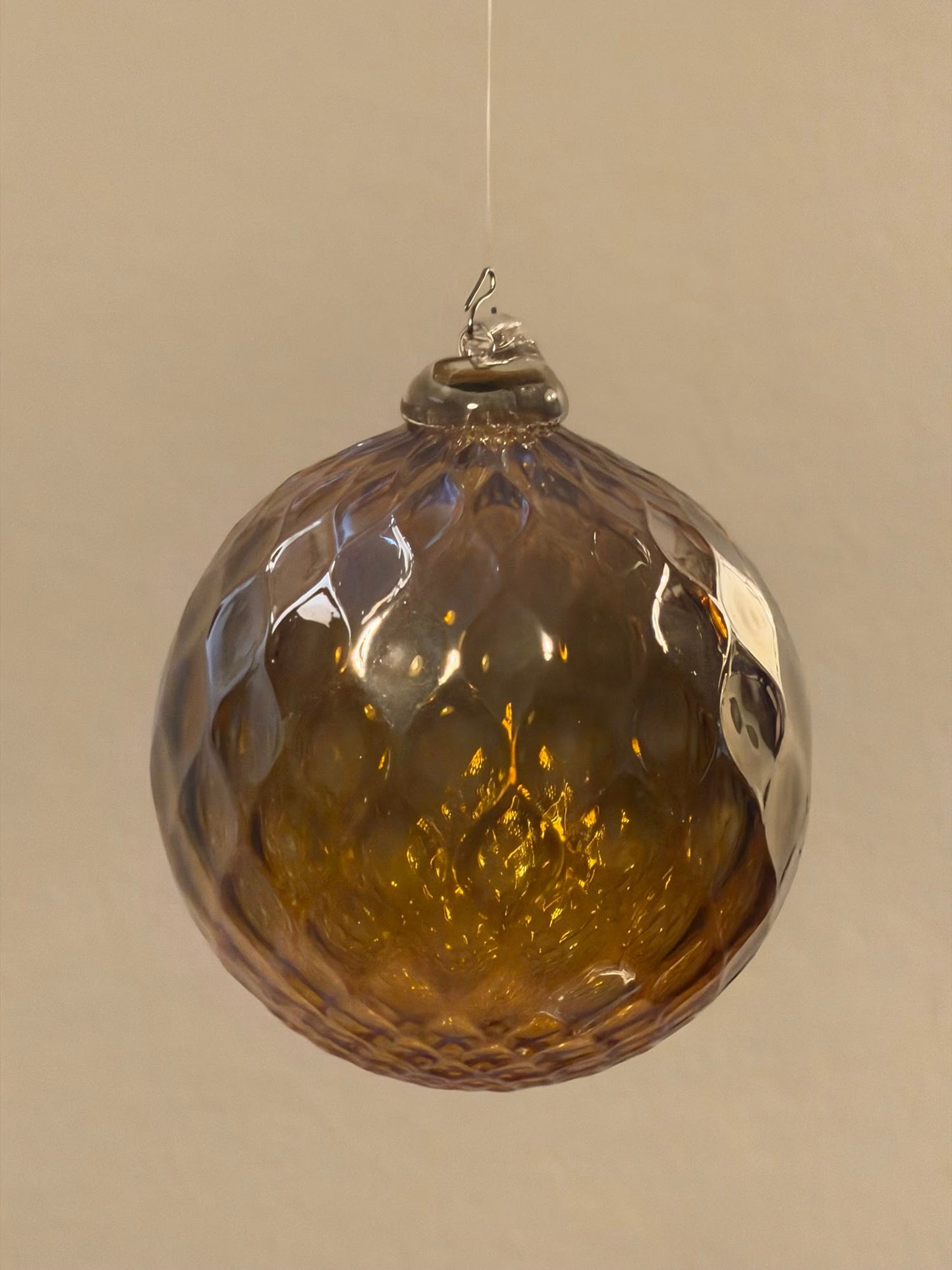 Boule de Noël — verre soufflé, fumé ambré