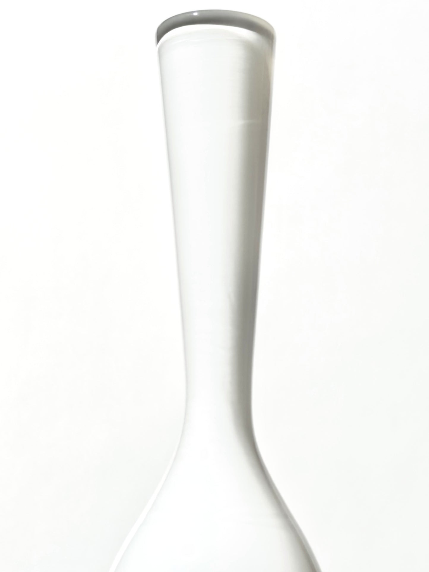 Vase OLYMPE · 44.5 × 6.5 cm · Léon & Ulysse