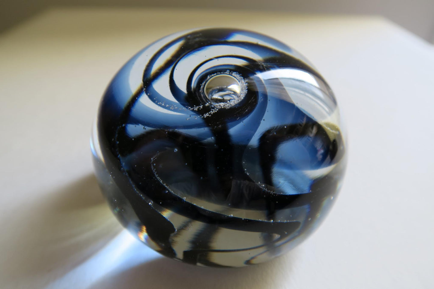 Nébuleuse en verre soufflé — Atelier Léon