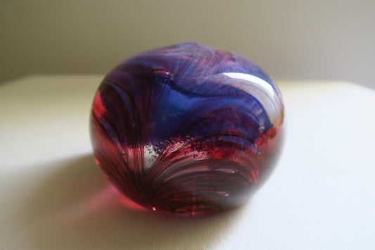Nébuleuse en verre soufflé — Atelier Léon