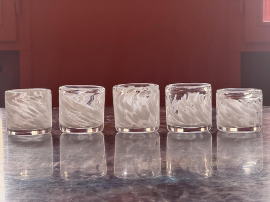 Bougeoir en verre soufflé · blanc moucheté