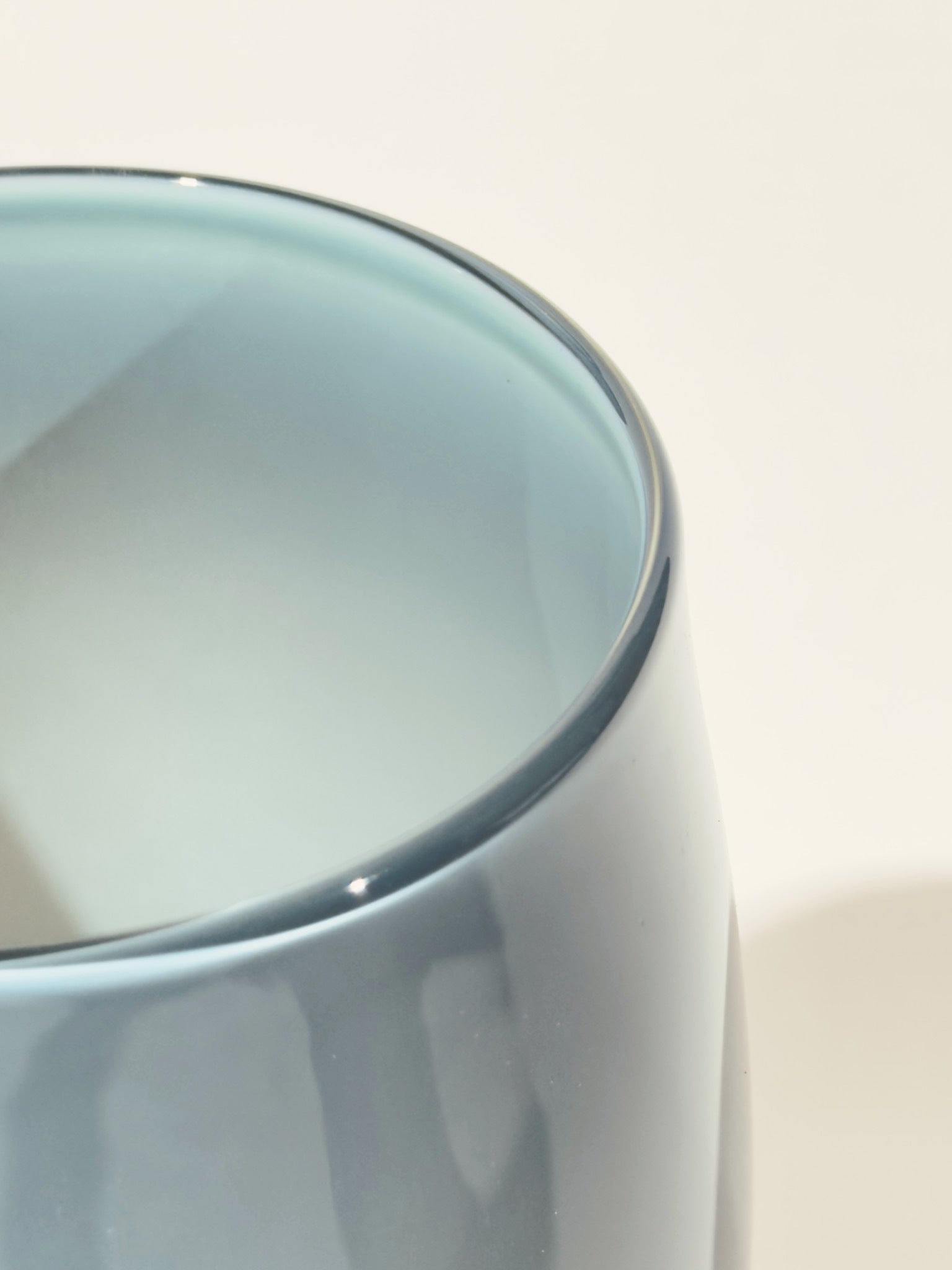 Vase OLYMPE · 23 × 11 cm · Léon & Ulysse