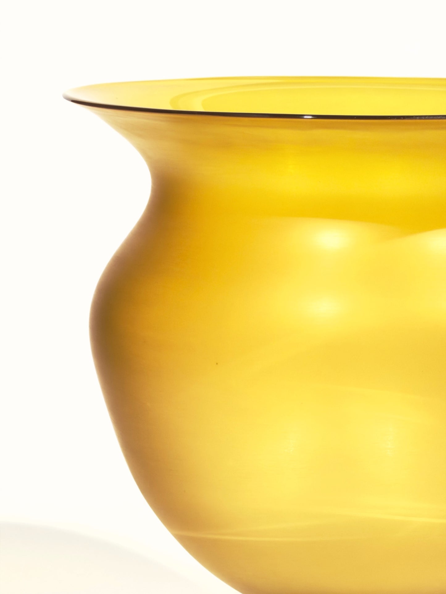 Vase OLYMPE · 33 × 30 cm · Léon & Ulysse