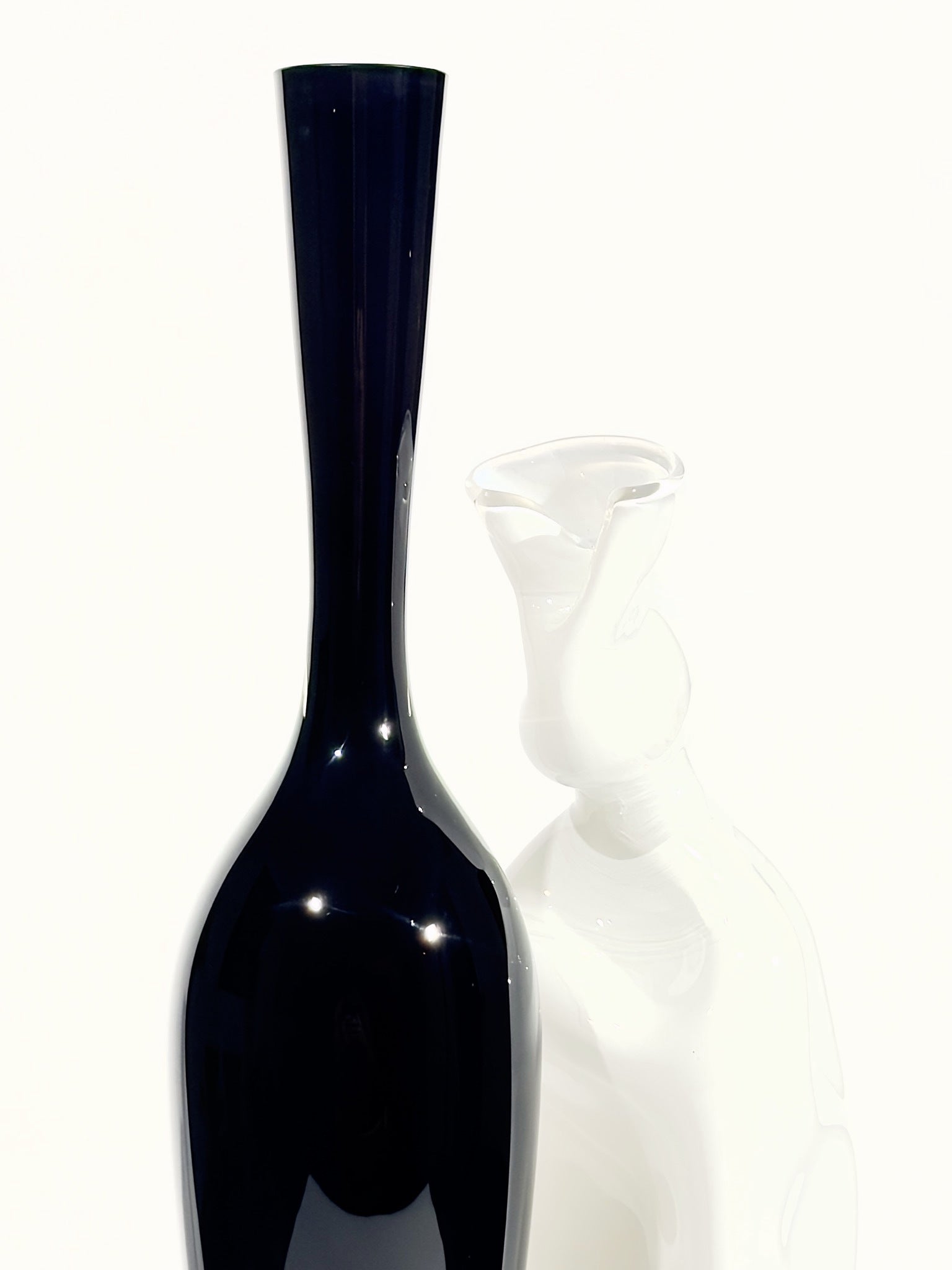 Ensemble de deux vases OLYMPE · 45.5 × 7.5 et 38.5 × 8.5 cm · Léon & Ulysse