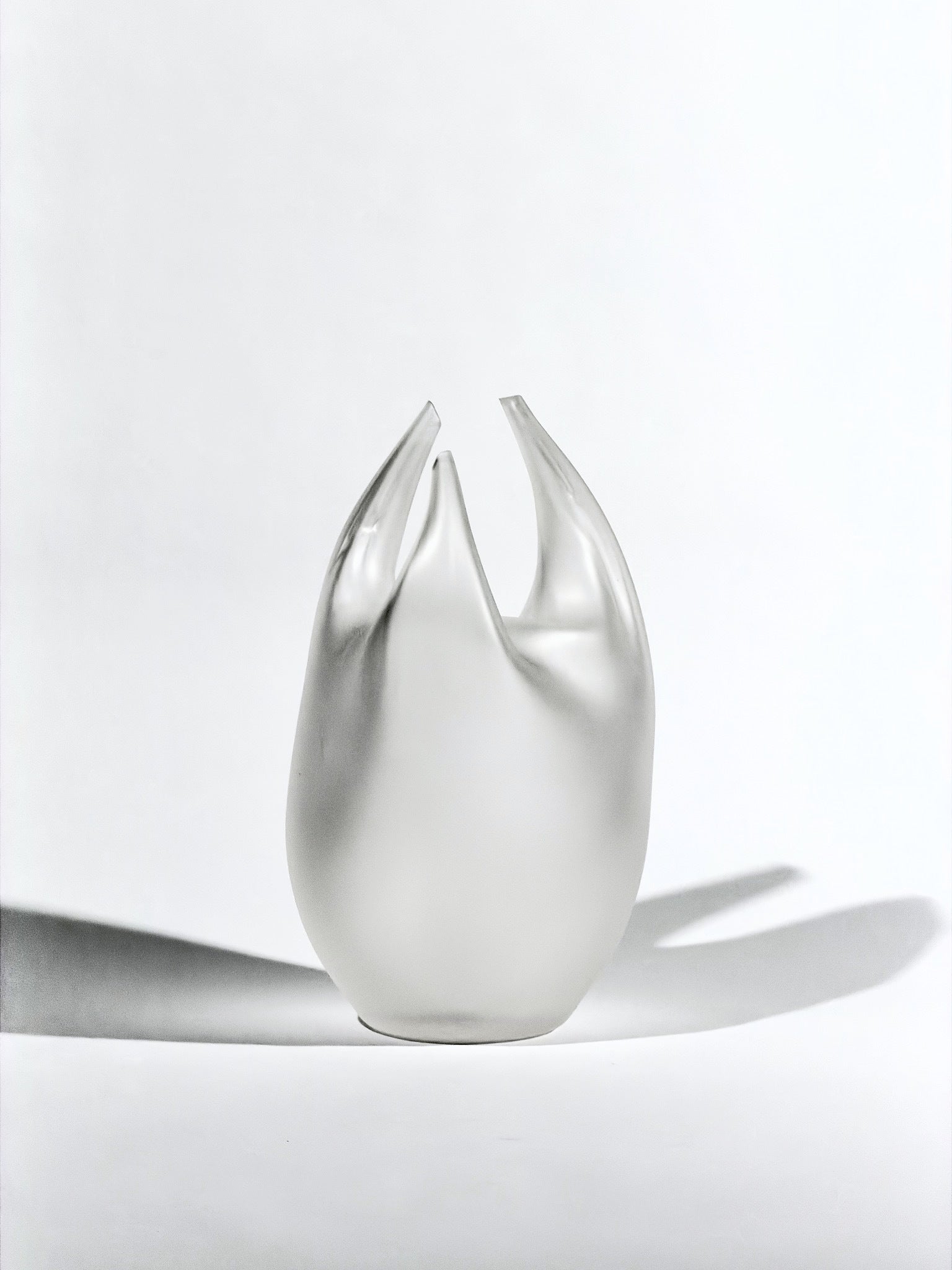 Sculpture Fragment · 31 × 18 cm · Léon & Ulysse