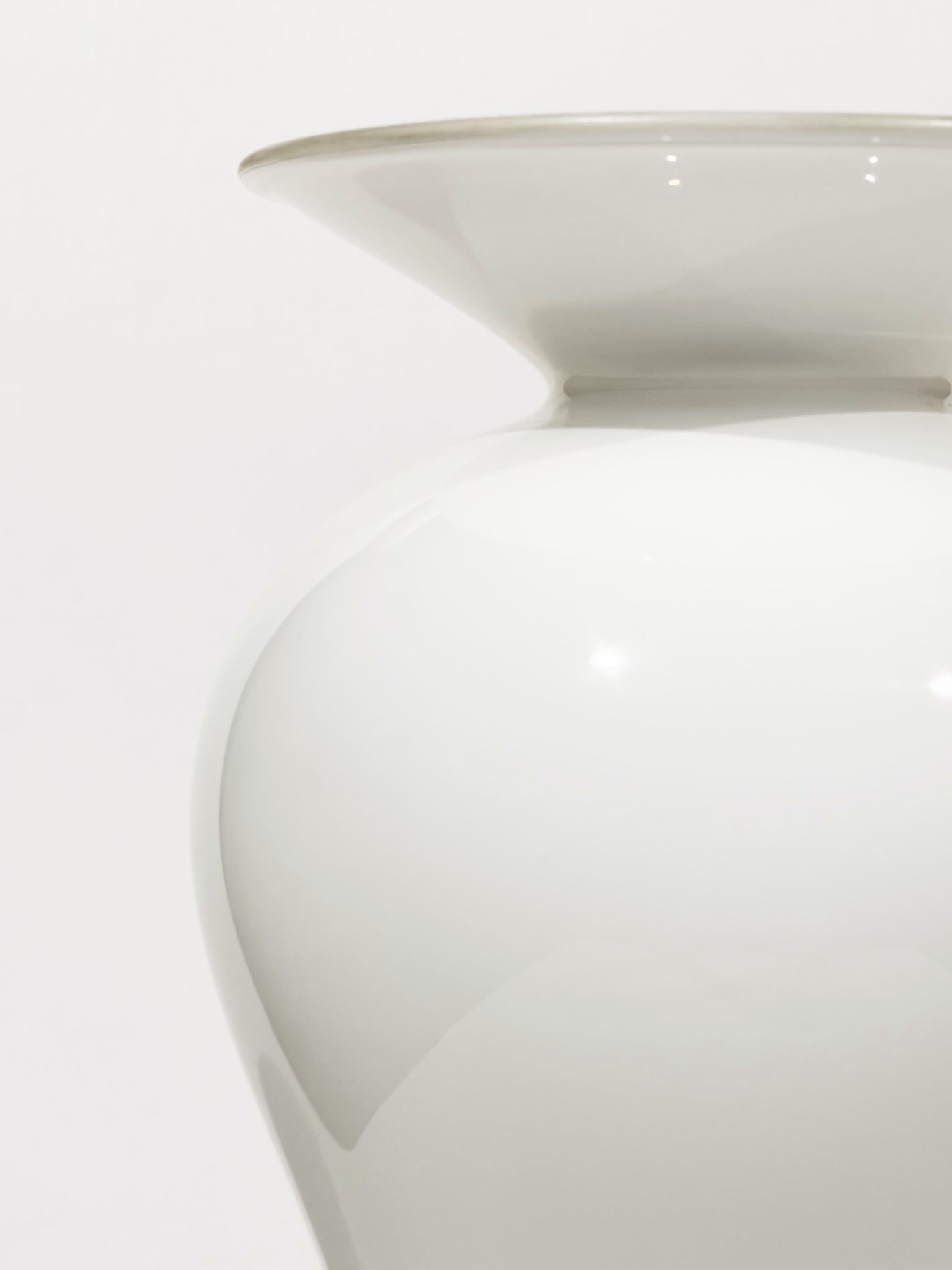 Vase OLYMPE · 42.7 × 15.8 cm · Léon & Ulysse
