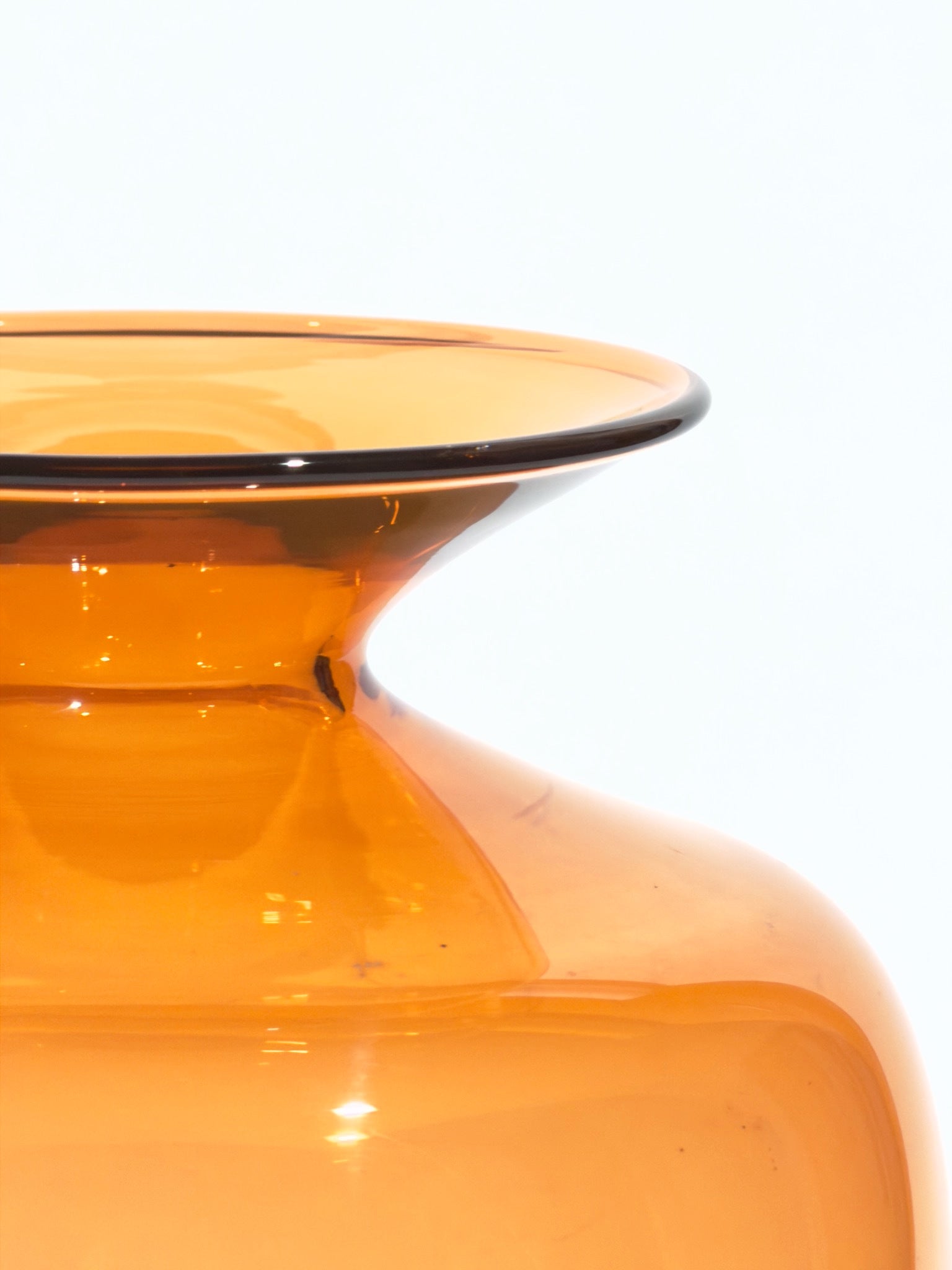 Vase OLYMPE · 27.8 × 17.5 cm · Léon & Ulysse