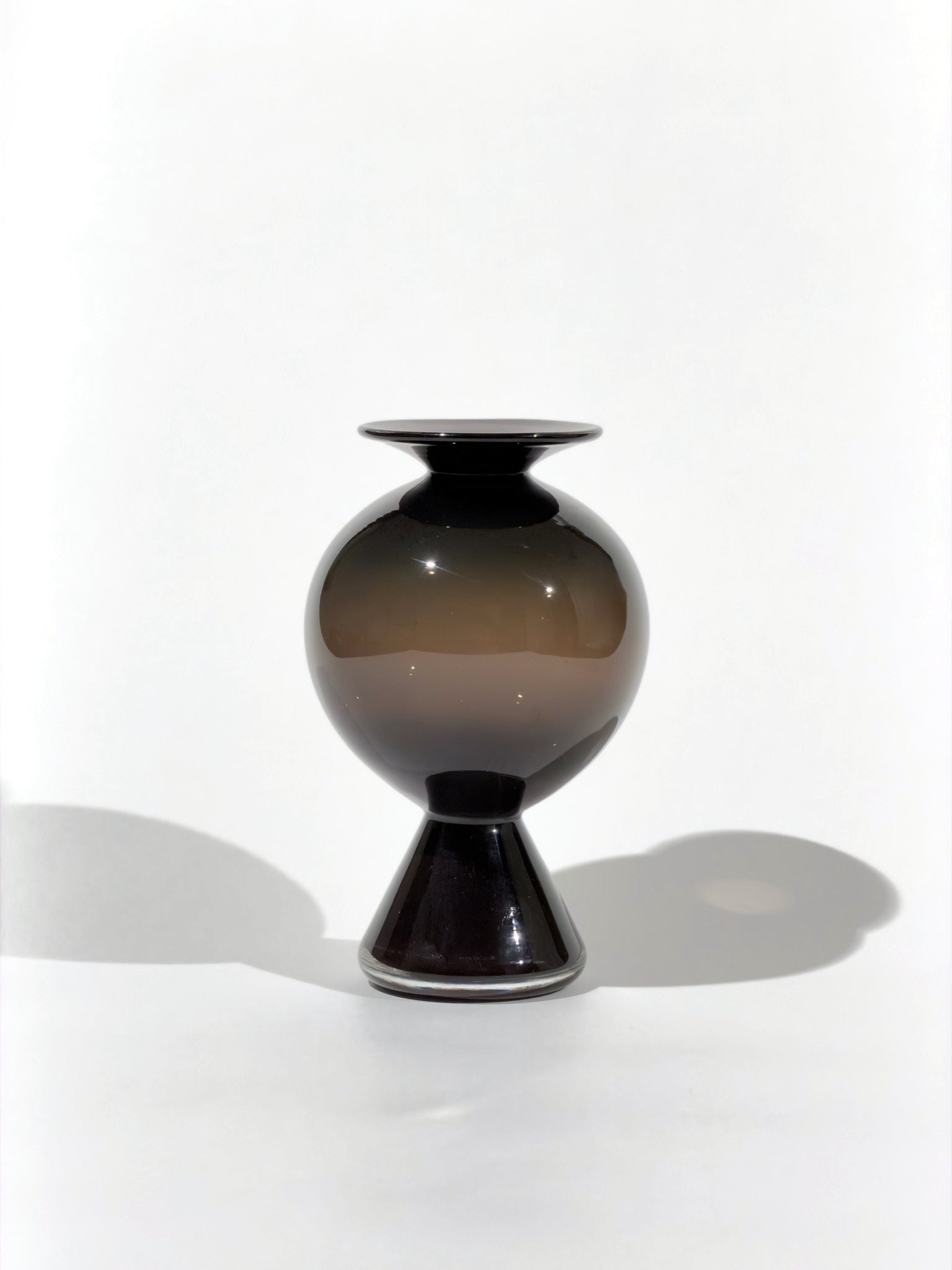 Vase OLYMPE · 18 × 11 cm · Léon & Ulysse