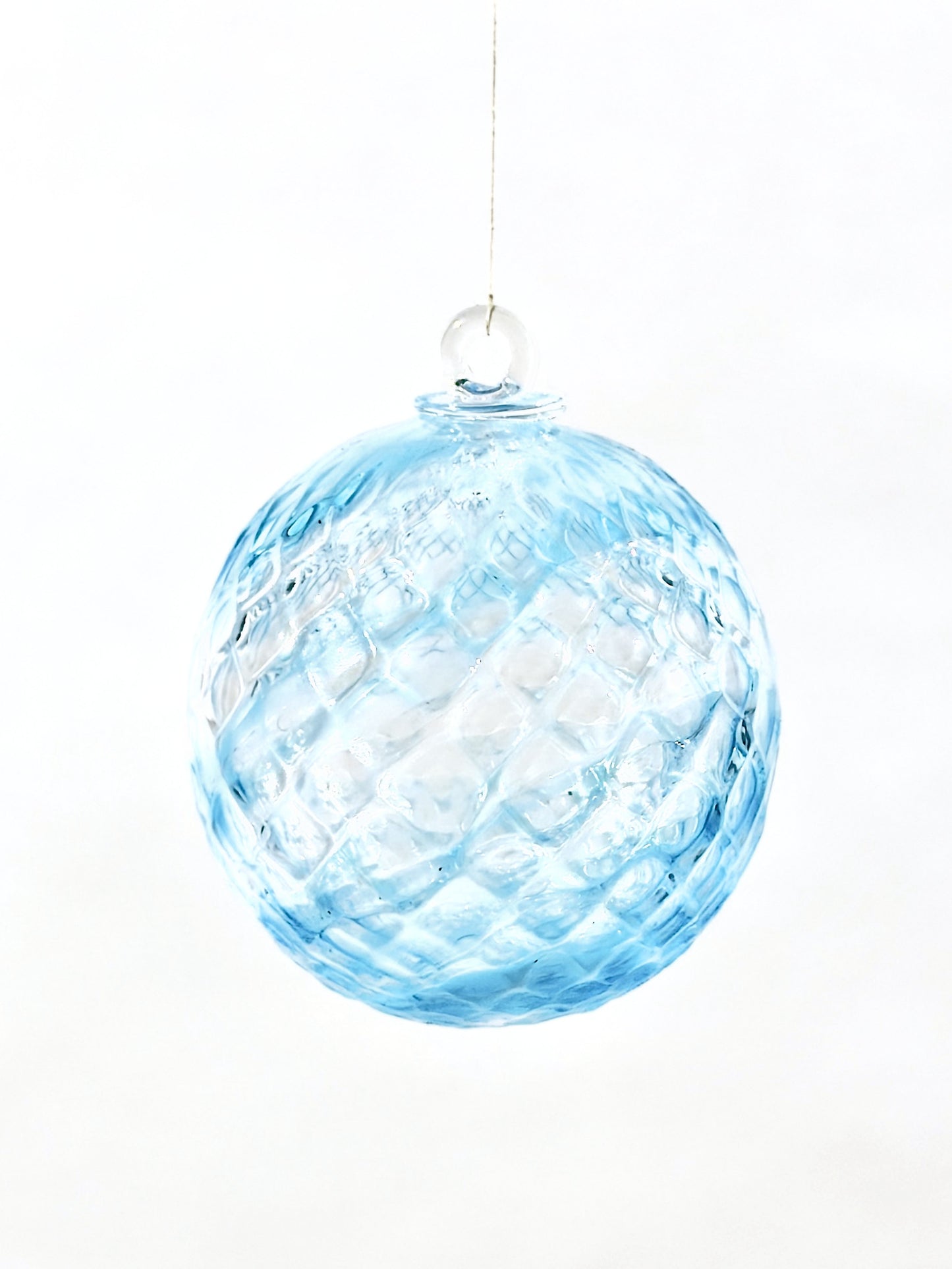 Boule de Noël en verre soufflé · bleu glacé · Léon & Ulysse