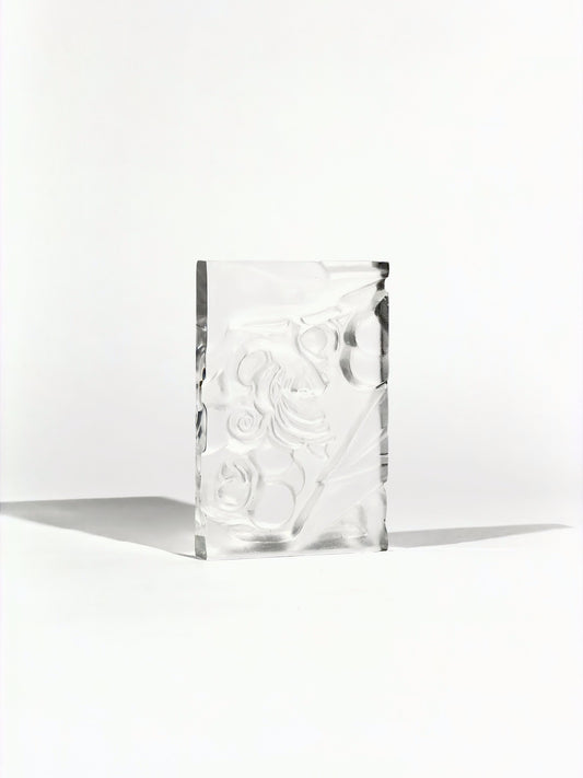 Sculpture Fragment · cristal · 16 × 12 × 2 cm · Léon & Ulysse
