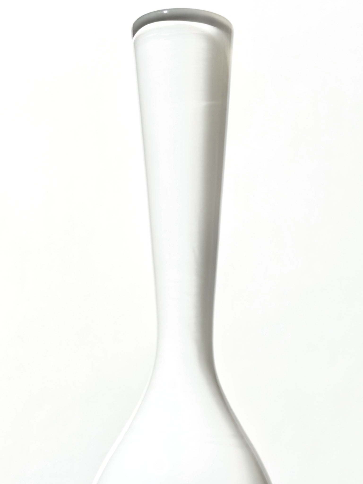 Vase OLYMPE · 44.5 × 6.5 cm · Léon & Ulysse
