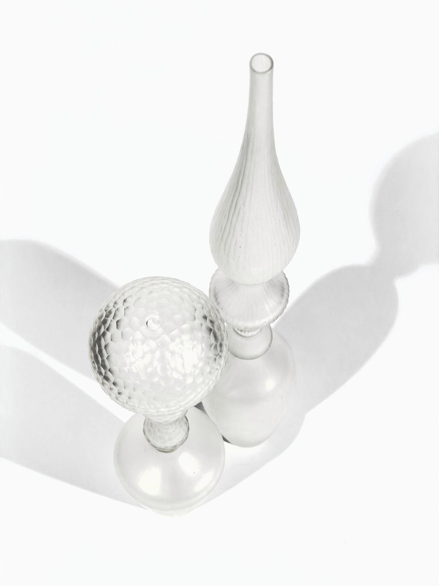 Duo de sculptures OLYMPE · 49.3 × 6.4 cm & 32 × 7.5 cm · Léon & Ulysse