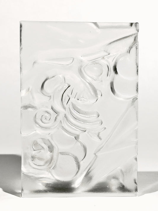 Sculpture Fragment · cristal · 16 × 12 × 2 cm · Léon & Ulysse