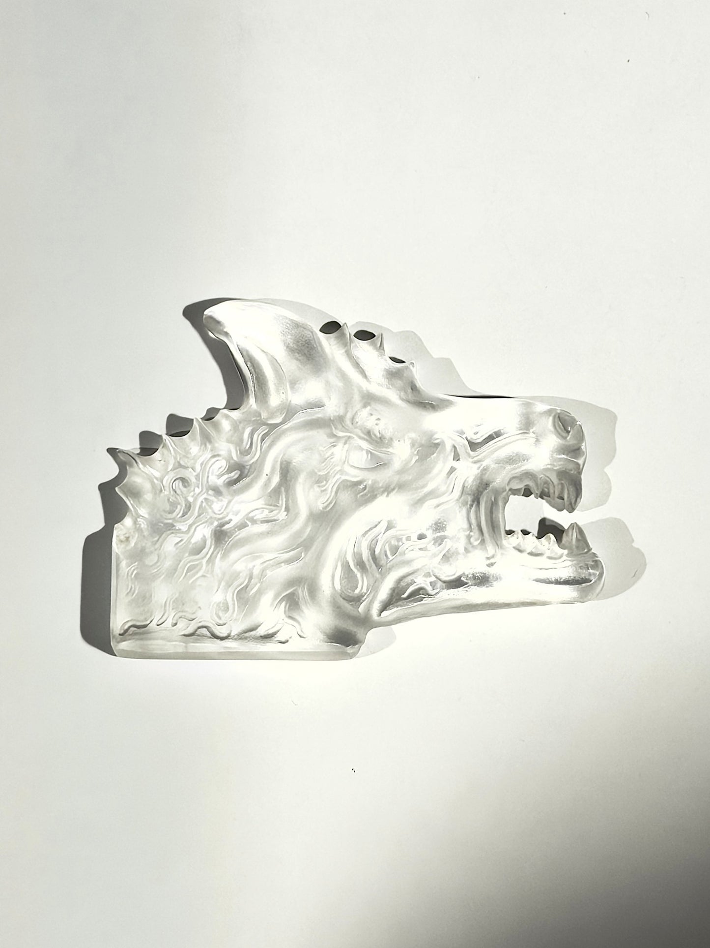 Sculpture Fragment · cristal · 7.5 × 5 × 2 cm · Léon & Ulysse
