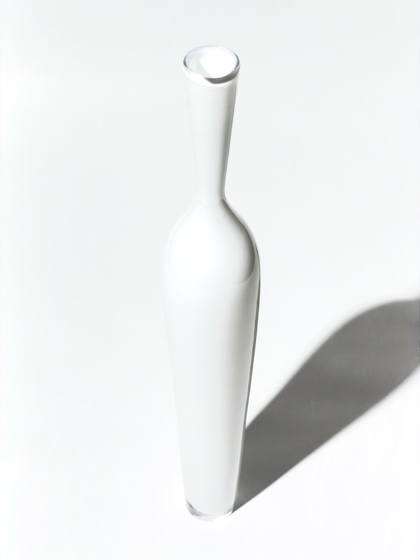 Vase OLYMPE · 44.5 × 6.5 cm · Léon & Ulysse