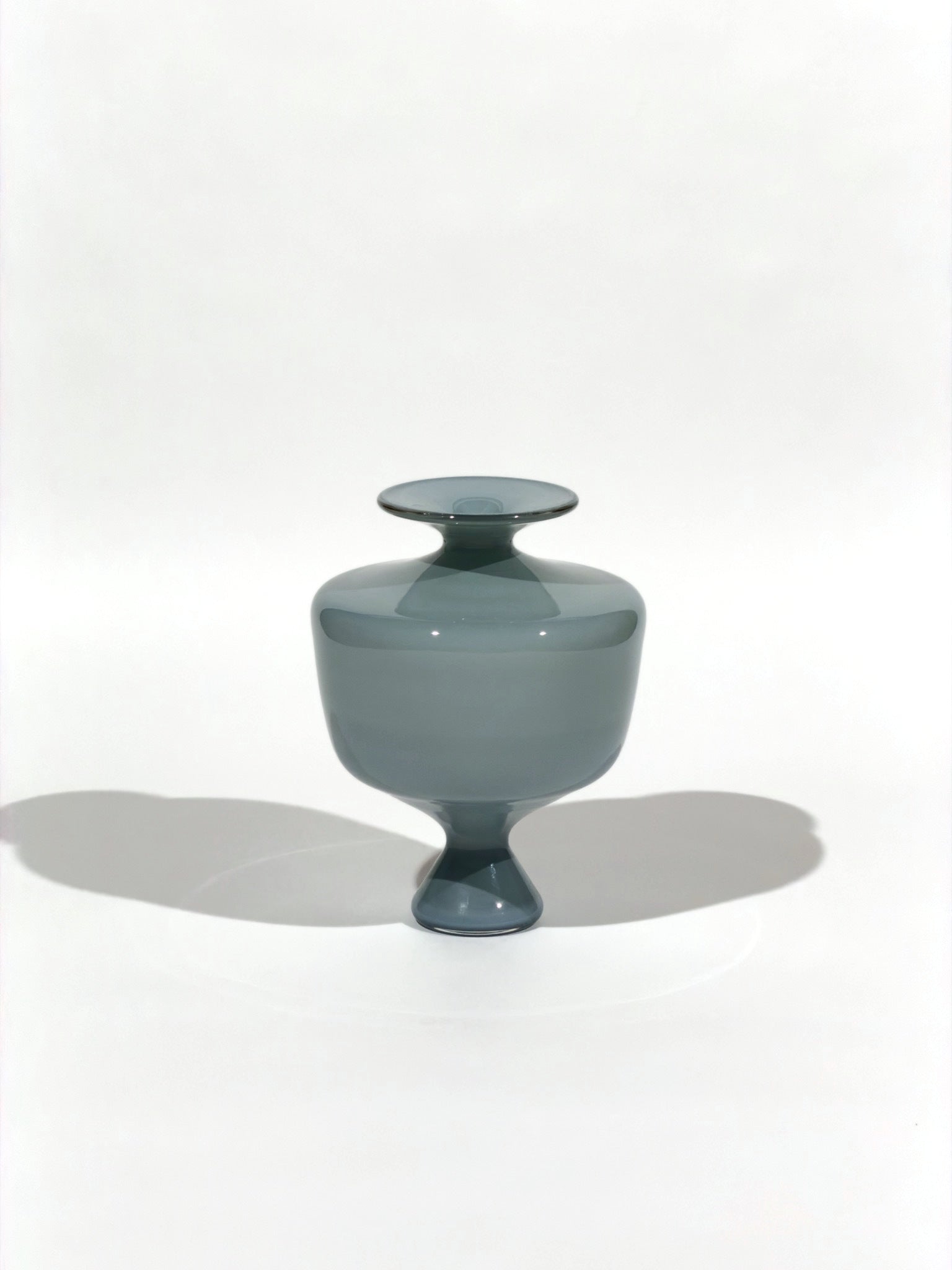 Vase OLYMPE · 22.3 × 17.2 cm · Léon & Ulysse