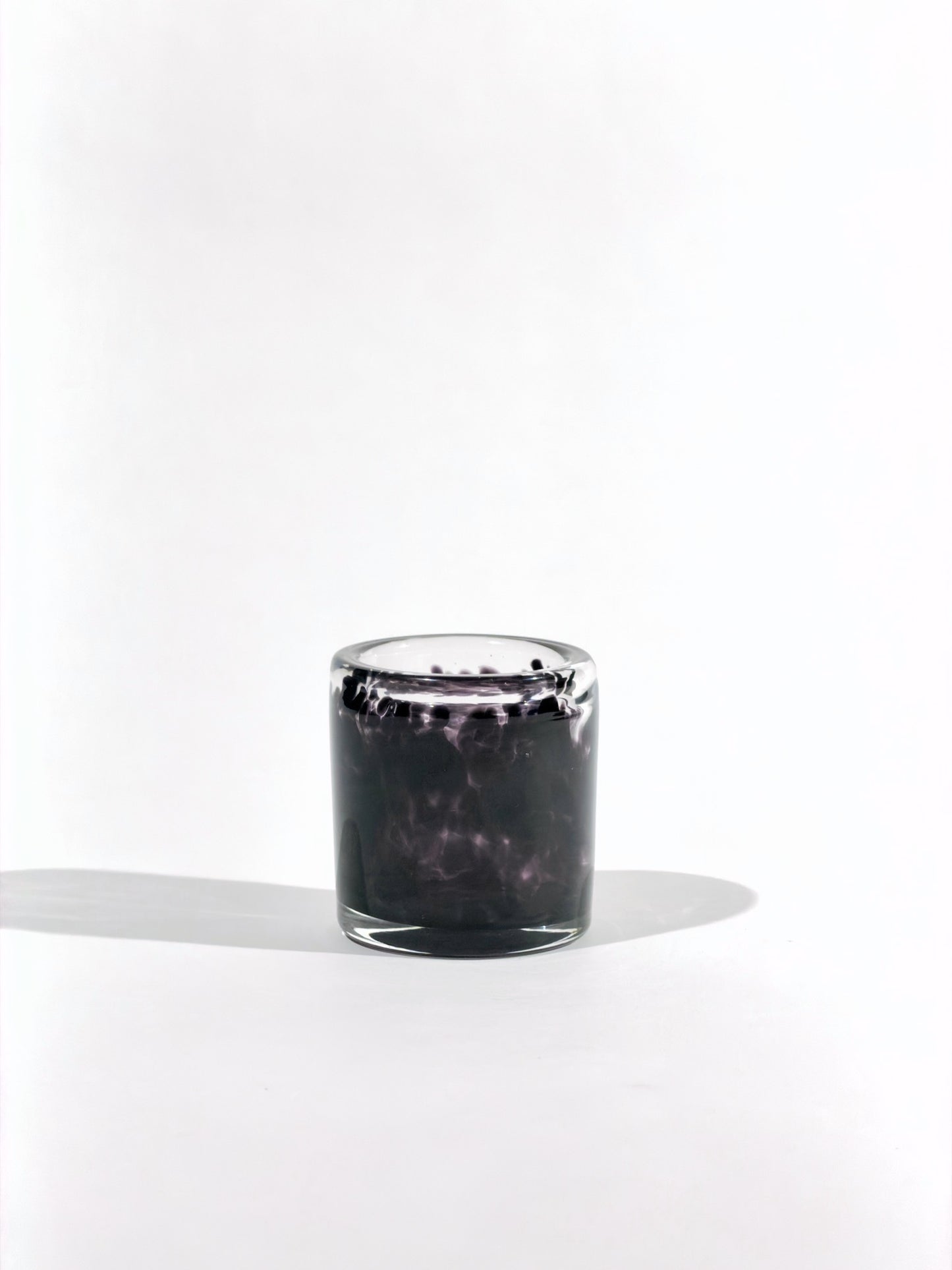 Bougeoir en verre soufflé · noir · Léon & Ulysse
