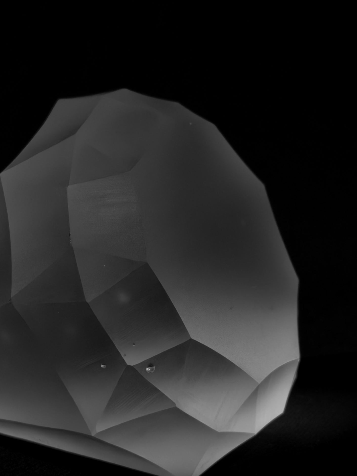 Sculpture Fragment · 10.5 × 8 cm · Léon & Ulysse