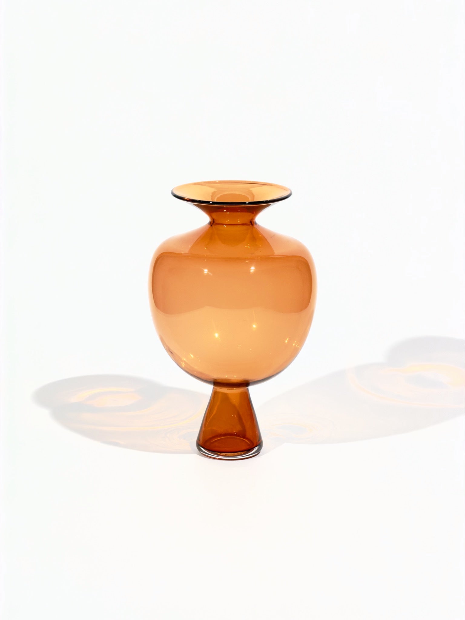 Vase OLYMPE · 27.8 × 17.5 cm · Léon & Ulysse