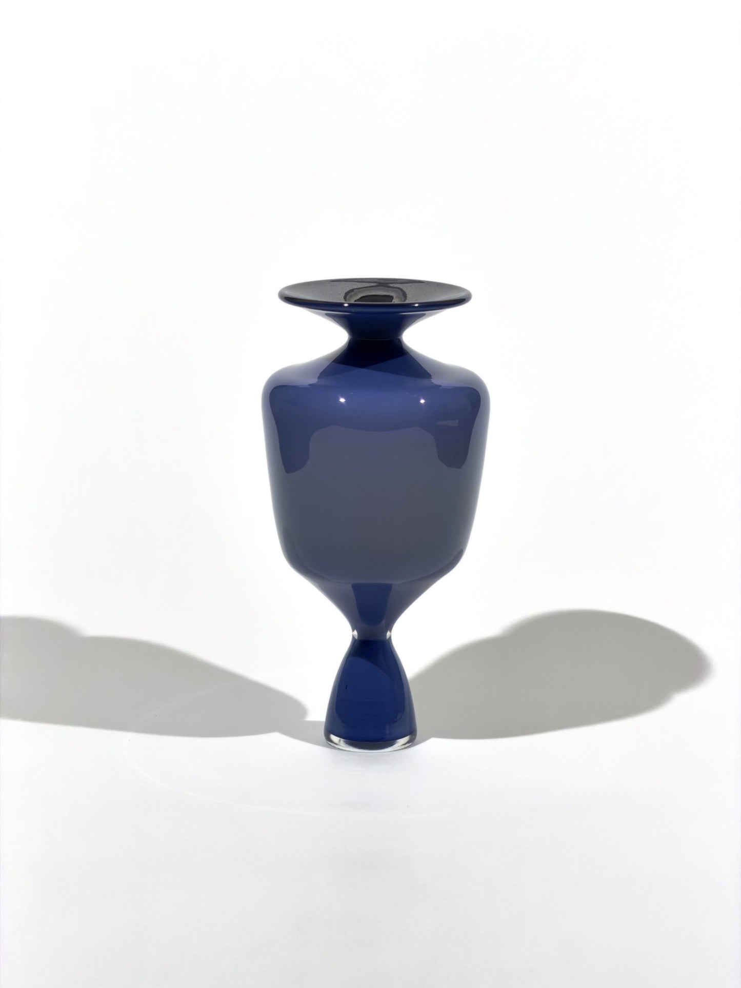 Vase OLYMPE · 22.9 × 11.2 cm · Léon & Ulysse